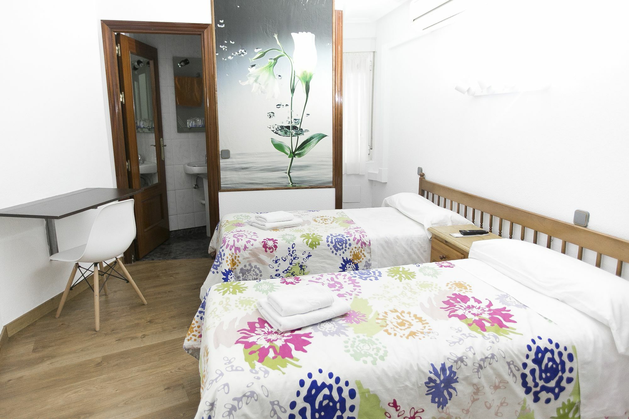 Ch La Banezana Hotel Madrid Kültér fotó